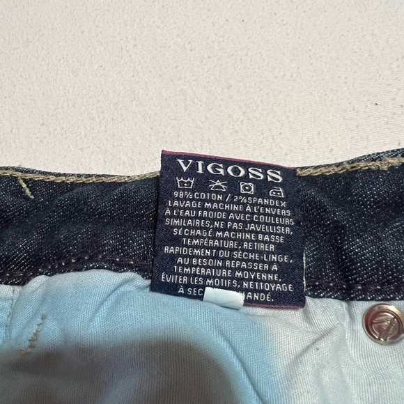 Vigoss Womens Jeans Size 27 Distressed, Wrinkle Detail on the back of legs. EUC - Picture 5 of 8
